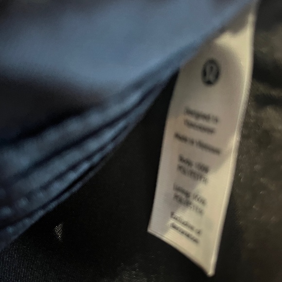 Lululemon wristlet wallet - Picture 7 of 8